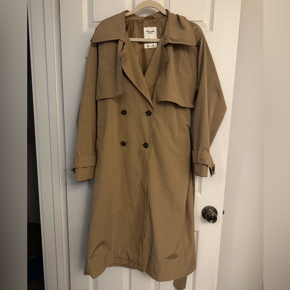 Abercrombie & Fitch Beige Trench Coat
